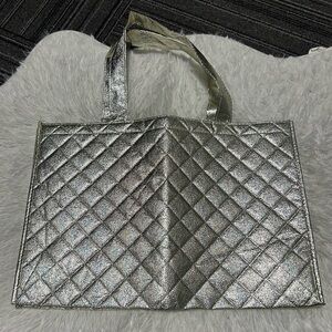 🩶5/$30 Metallic Gold Quilted Tote Bag with Handles